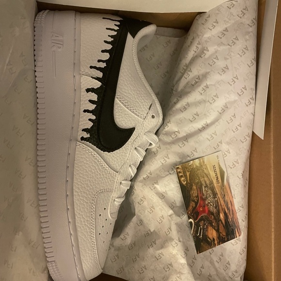 Air Force 1 - Picture 3 of 3